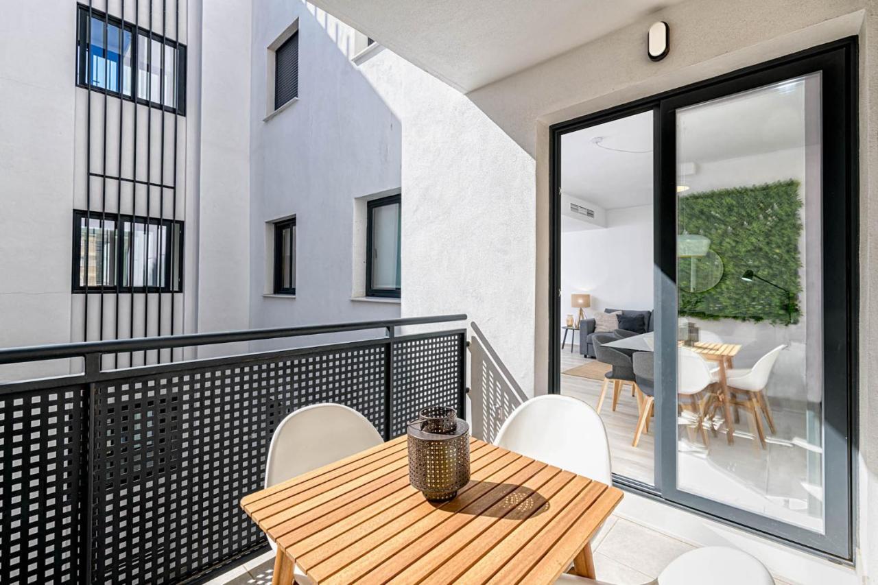 Constancia Apartment In Malaga By Solaga Holiday Homes Eksteriør billede