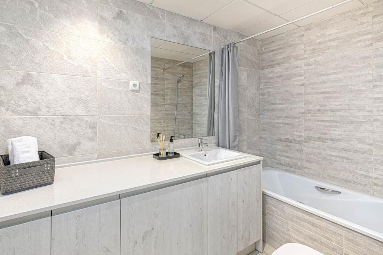 Constancia Apartment In Malaga By Solaga Holiday Homes Eksteriør billede